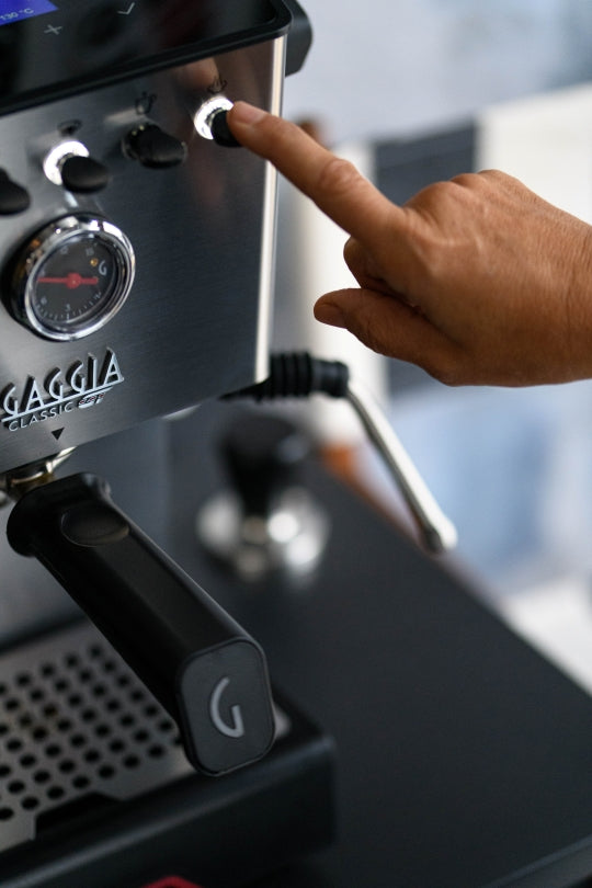 Gaggia Classic GT Dual-Boiler Espresso Machine | Dual-PIDs, Pre-Infusion & Intuitive Screen | Made in Italy | Colored TFT Display