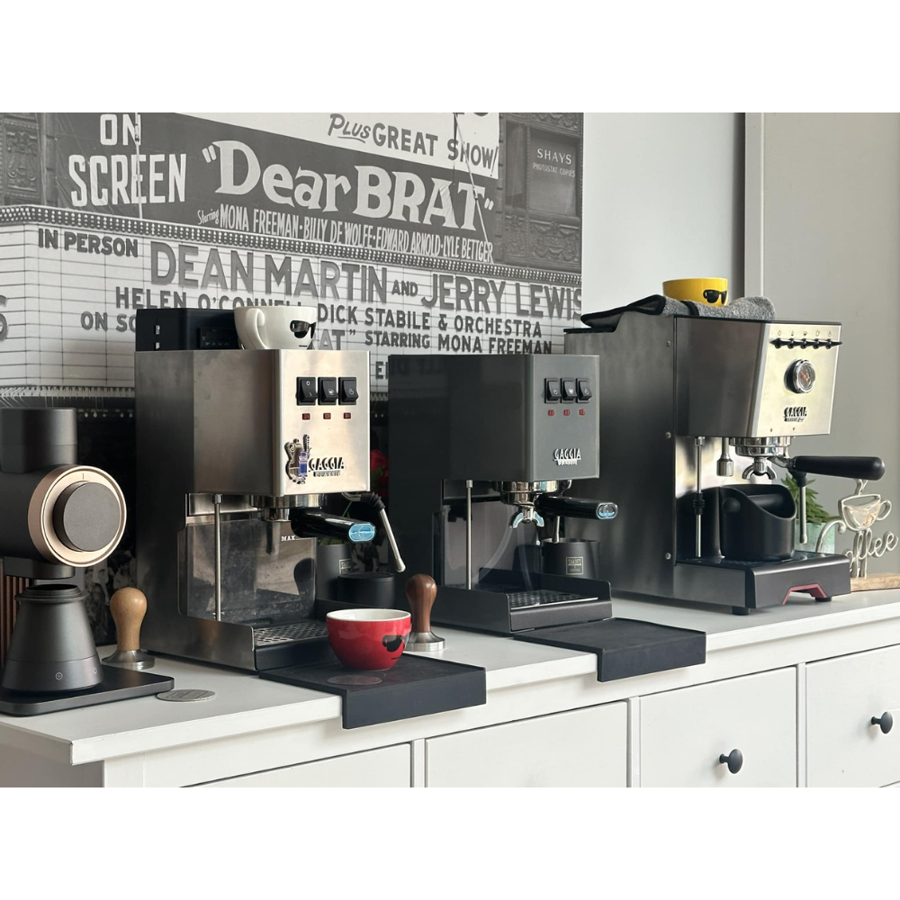 Gaggia Classic GT Dual-Boiler Espresso Machine | Dual-PIDs, Pre-Infusion & Intuitive Screen | Made in Italy | Colored TFT Display